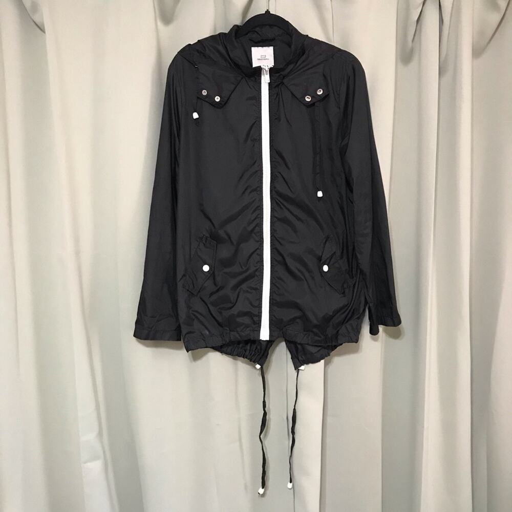 Thread & Supply Pack-away Black Windbreaker Women's Jacket